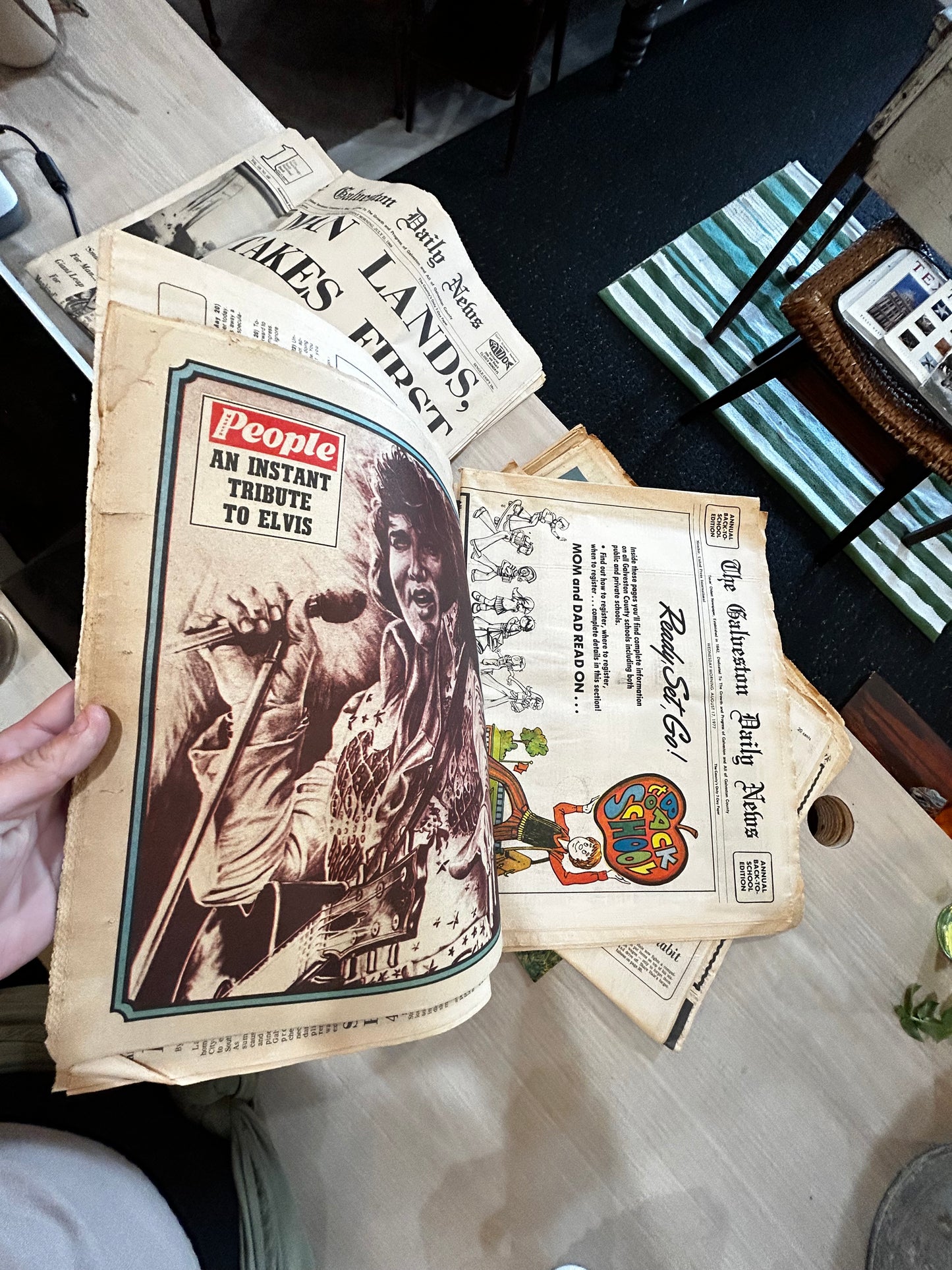 Elvis Death Newspaper Announcement GDN