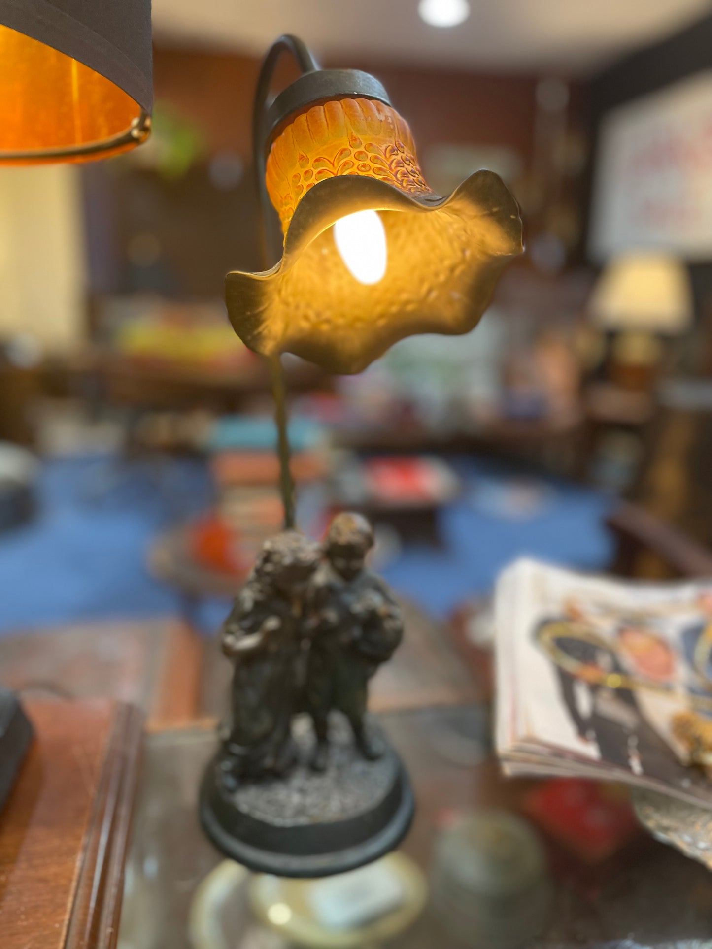 Vintage Art Deco Bedside/Table Lamp- Glass Shade.