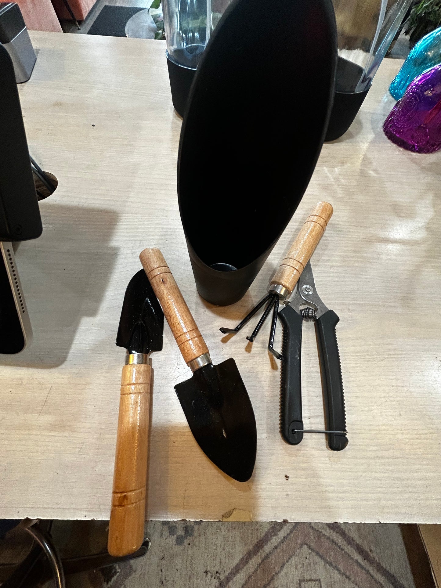 Set of Gardening Tools with Pot Filler Cup Holder