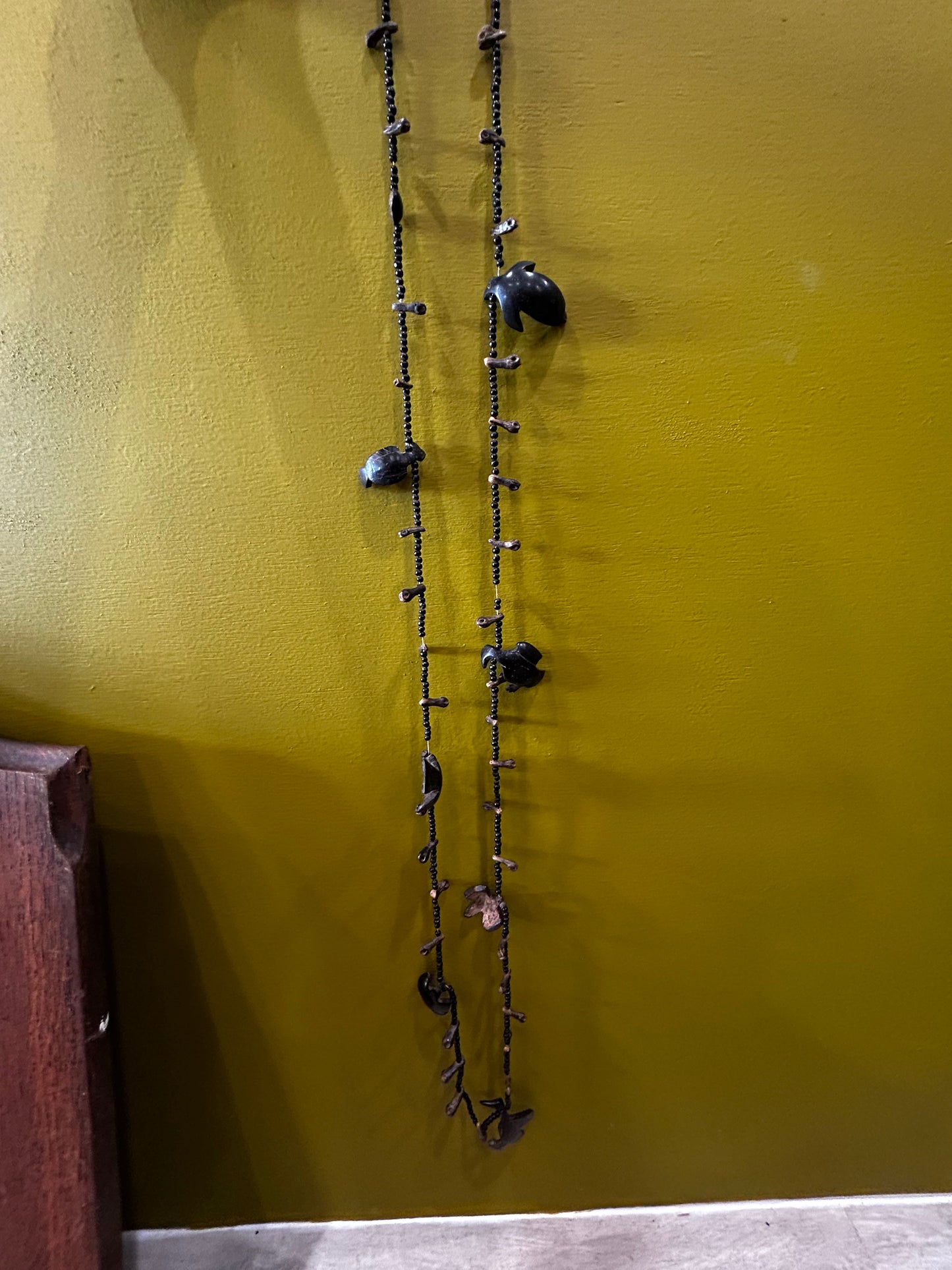 Vintage Hand Carved /Shaved Bird Fetish Necklace