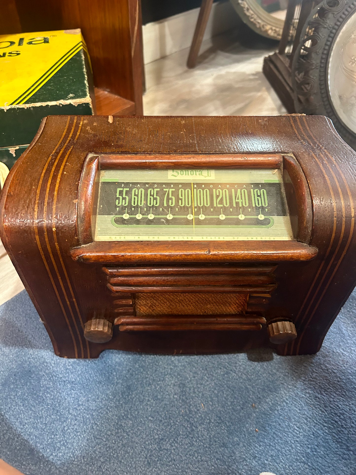1945 Sonora RB-207 AM Tube Radio