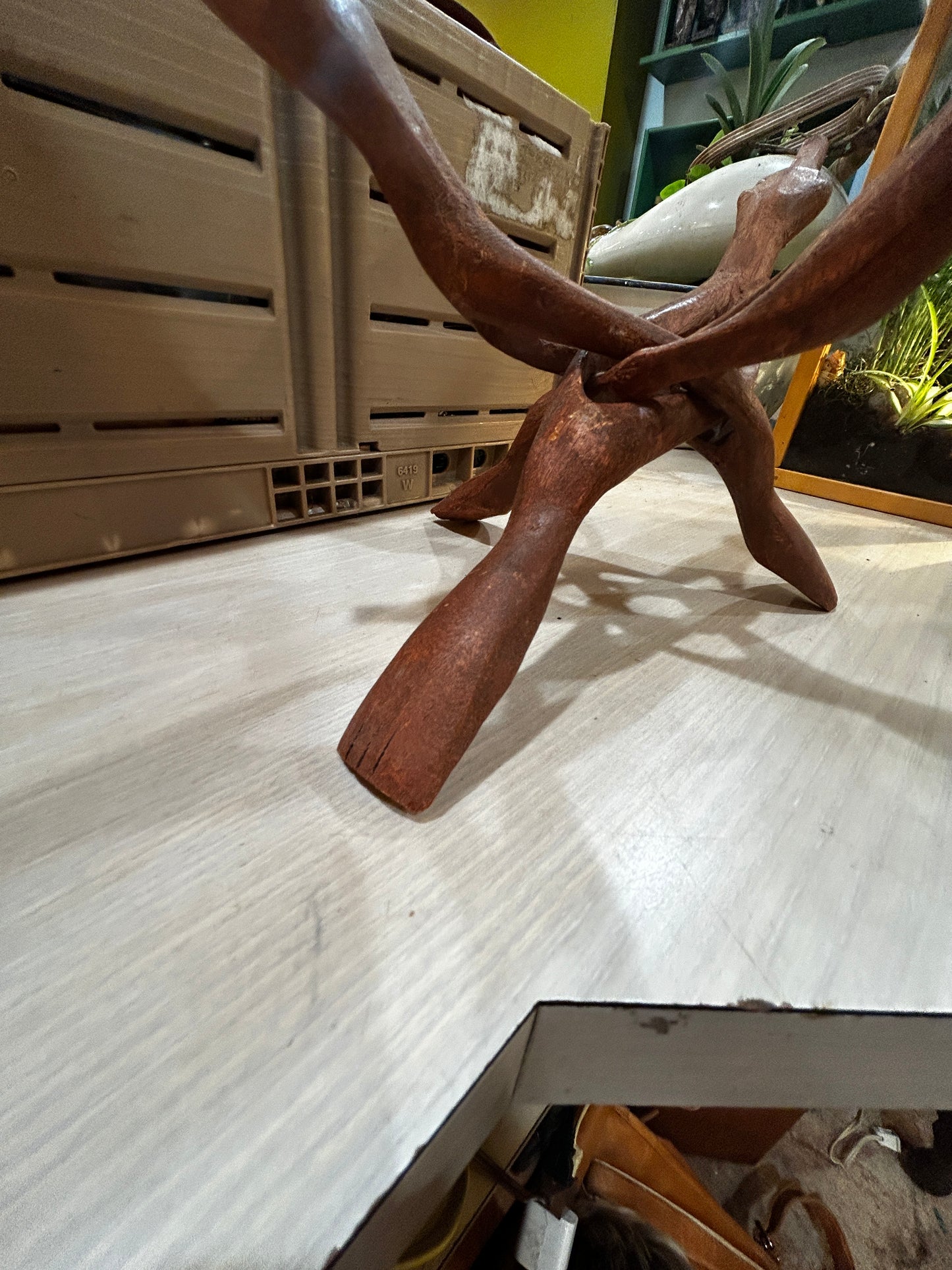 Wooden Cobra Tripod Art