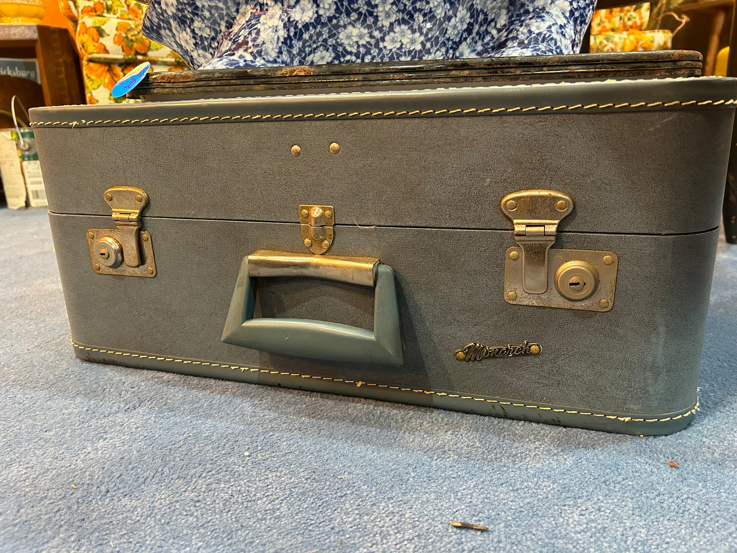 Monarch Suitcase w/Key