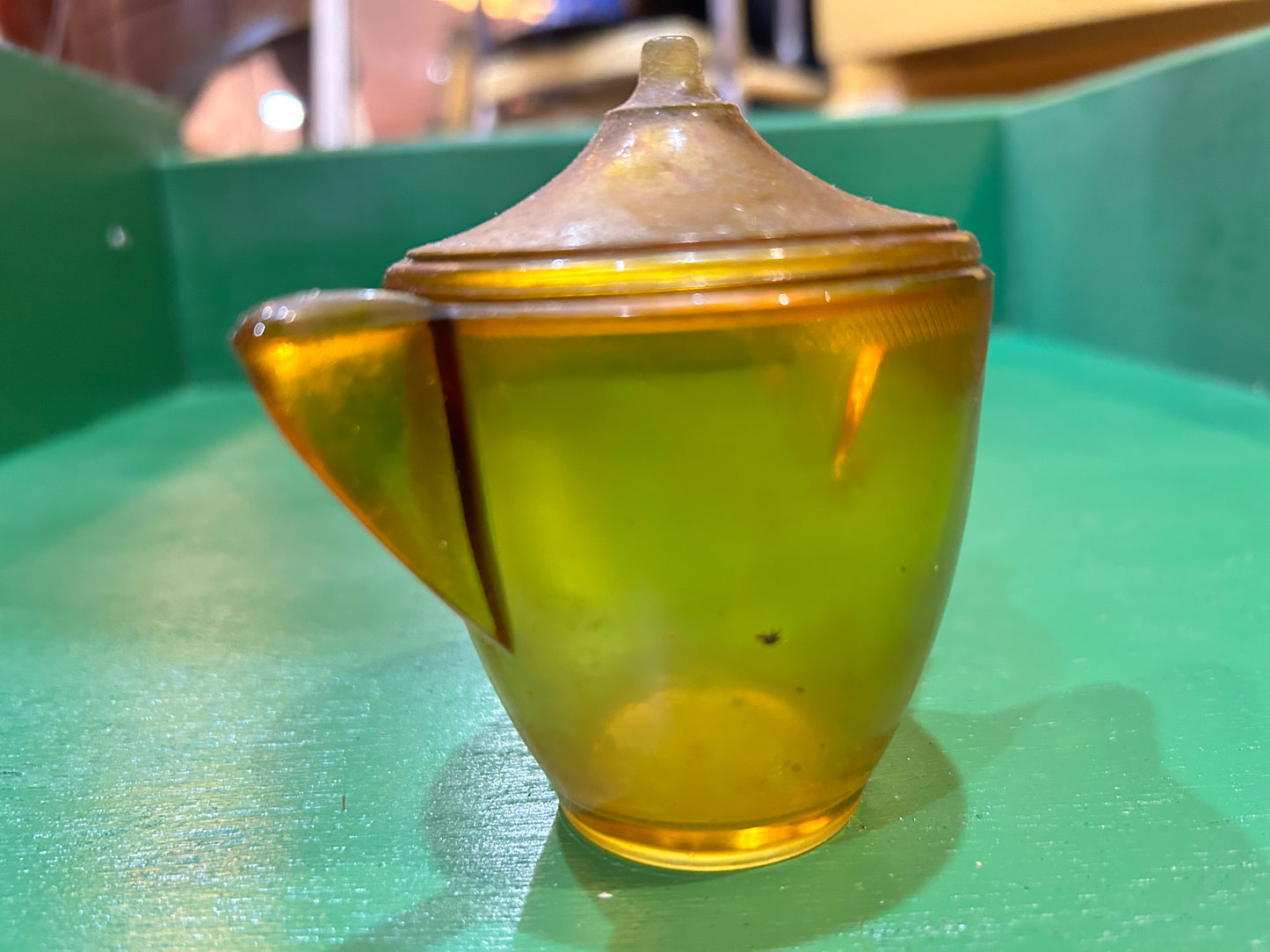 Akro Agate Uranium Topaz Teapot with Lid-Glows Under Blacklight