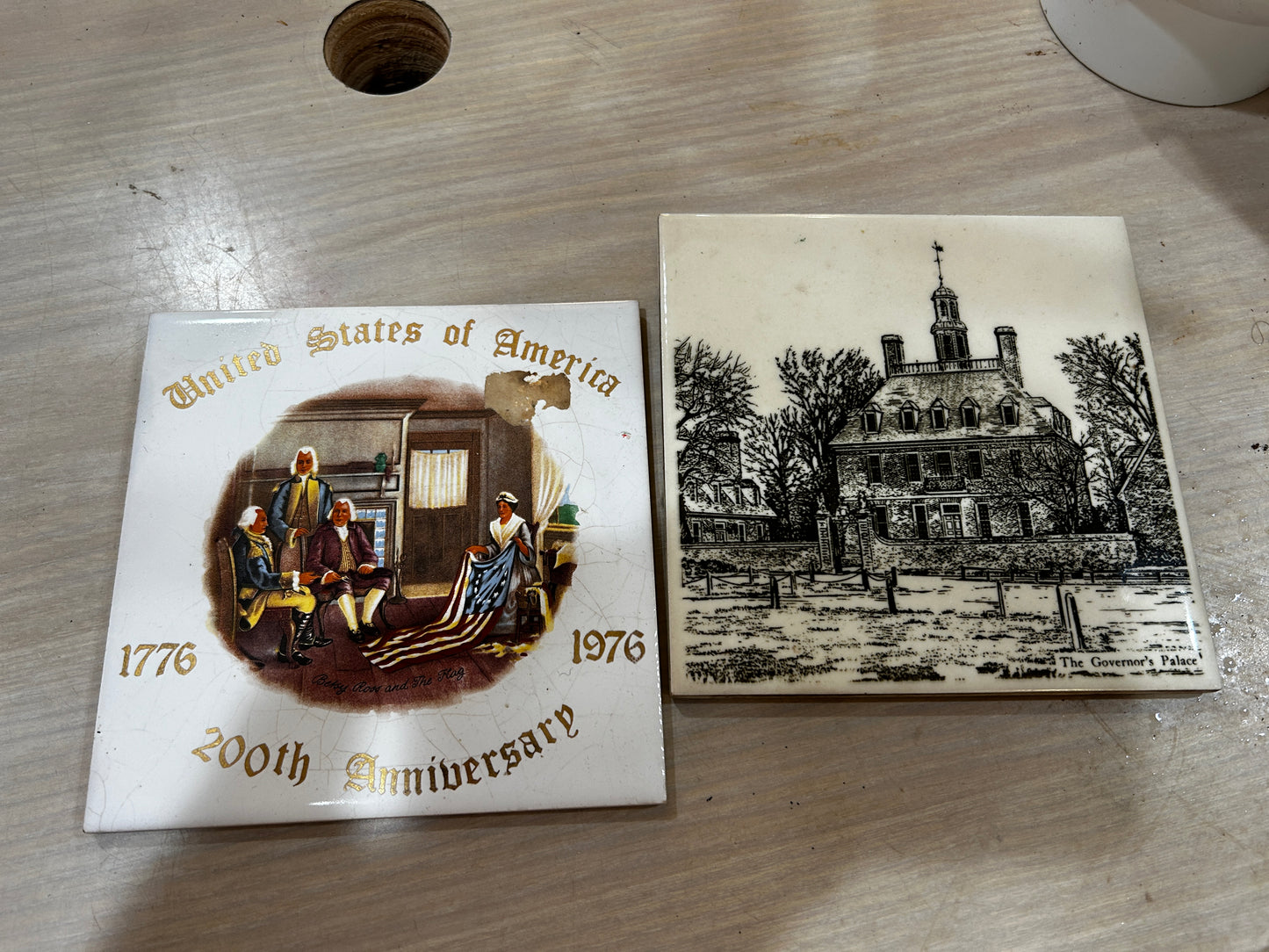 Williamsburg Governor’s Palace and Bicentennial Collector’s Ceramic Tiles-Set of 2