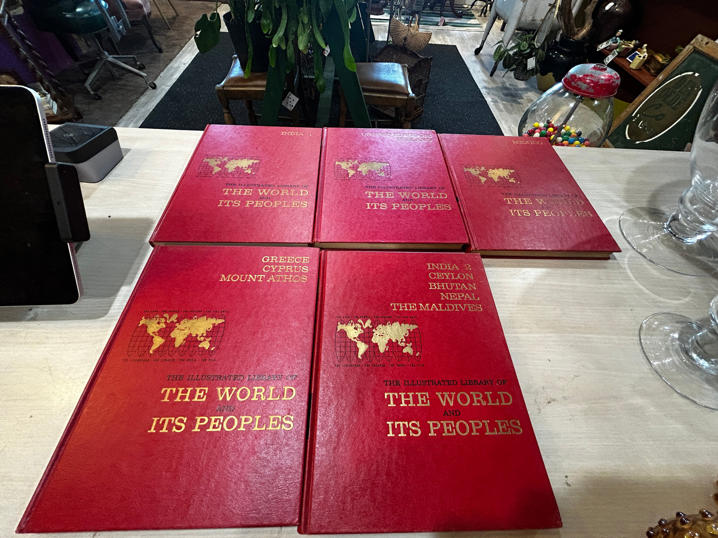 Set Of 5- The World And The People’s Books