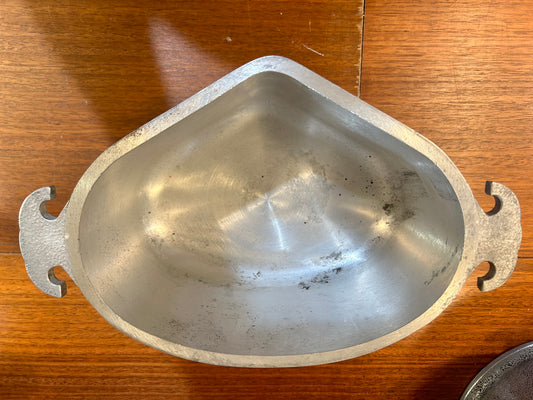 Guardian Service Vintage Aluminum “Heart Shaped” Pan M4529