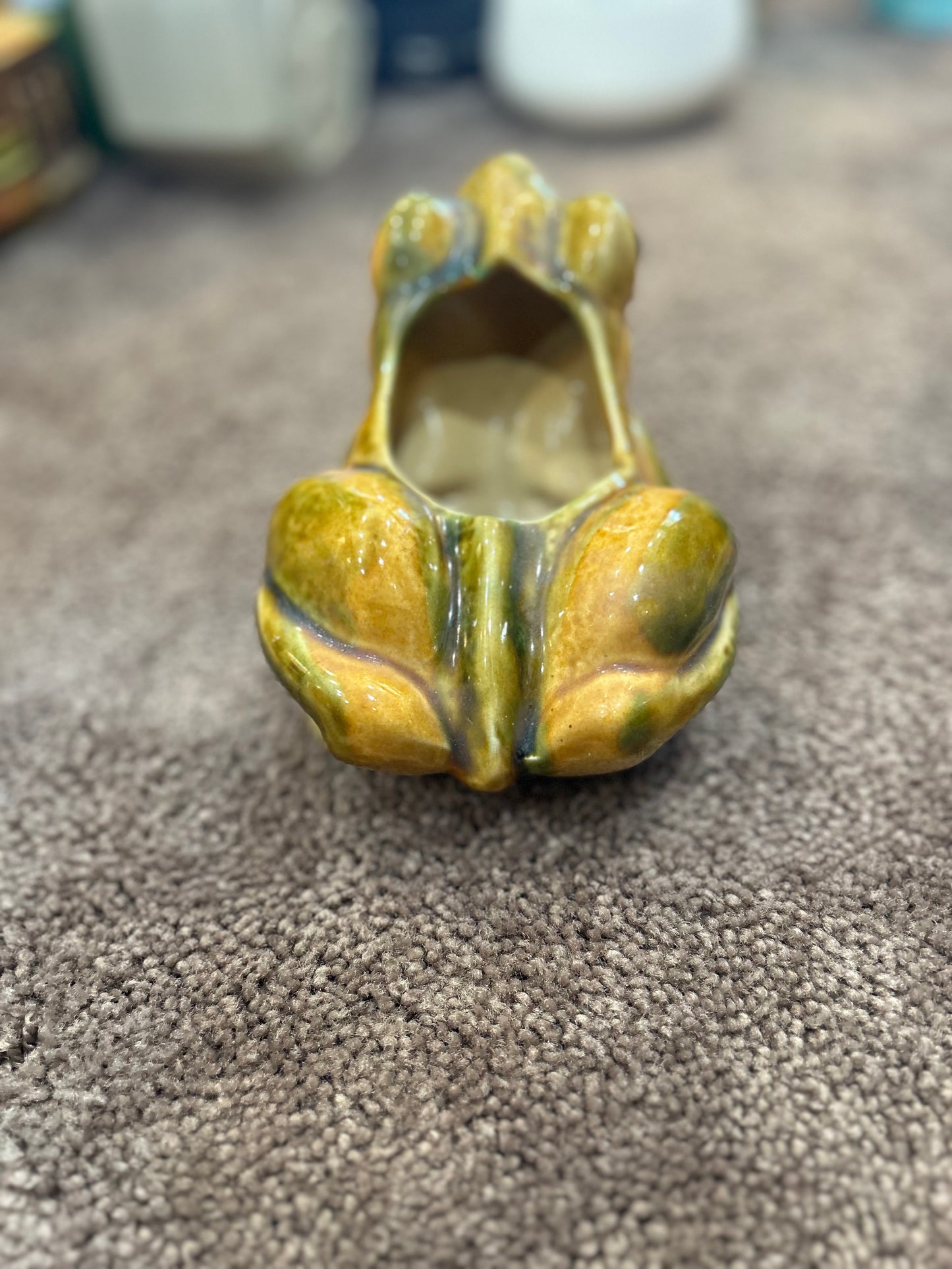 Vintage Frog Planter- Just Ribbeting!