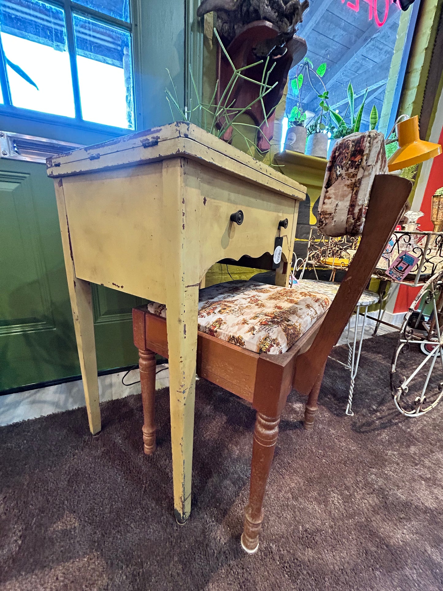 Vintage Sewing Chair With Storage- Early American Fabric