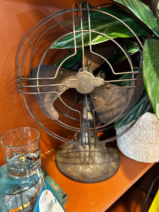 Vintage 1930’s Art Deco General Electric Fan- Works!!