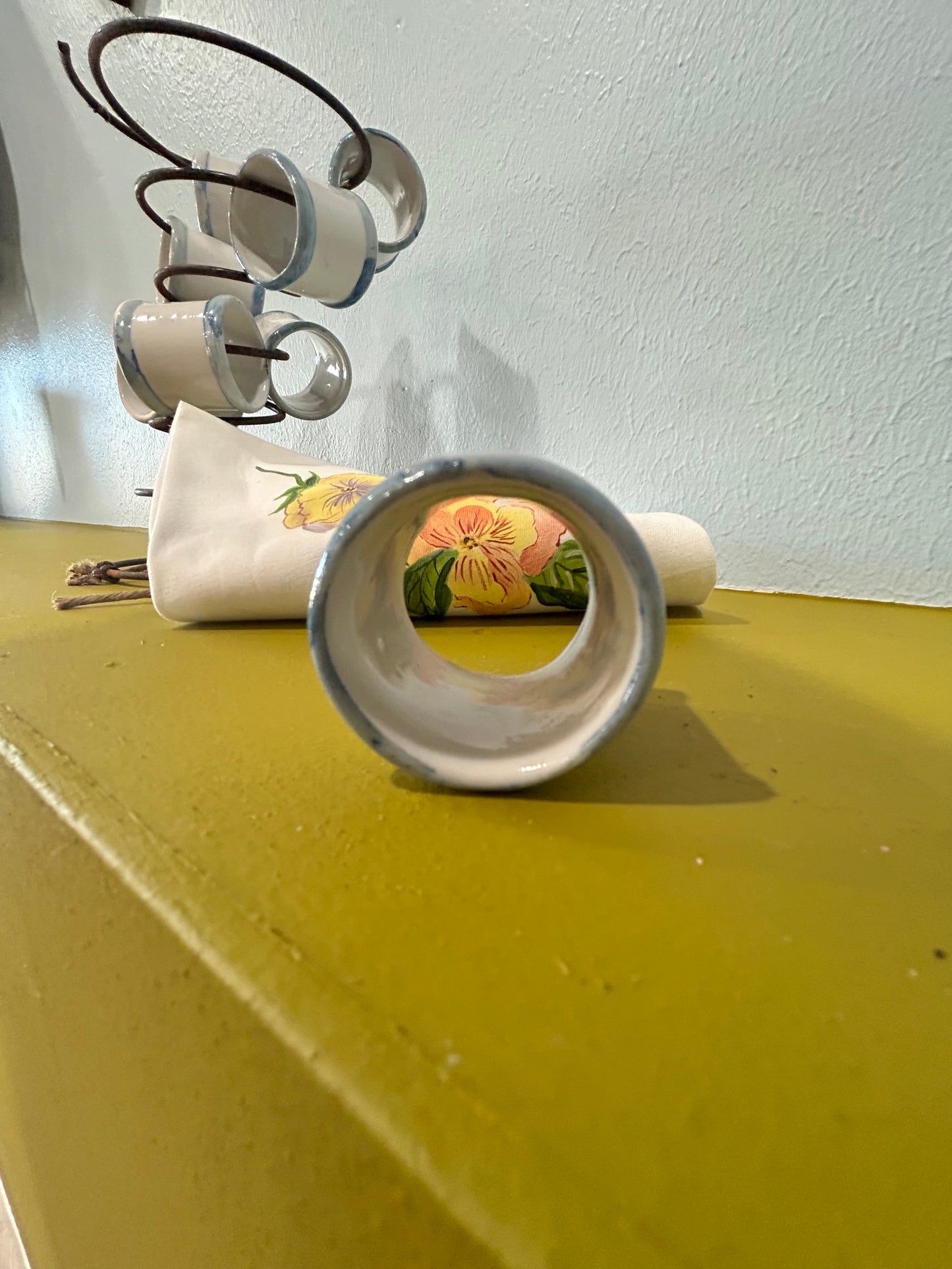 Set of 8 Vintage Napkin Napkin Rings- White and Blue