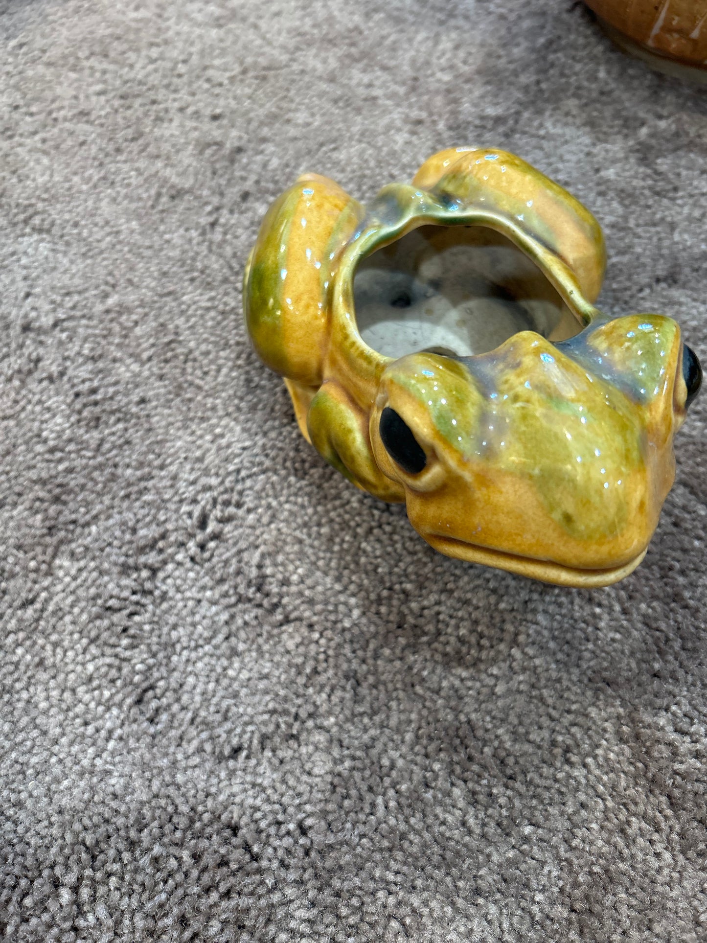Vintage Frog Planter- Just Ribbeting!