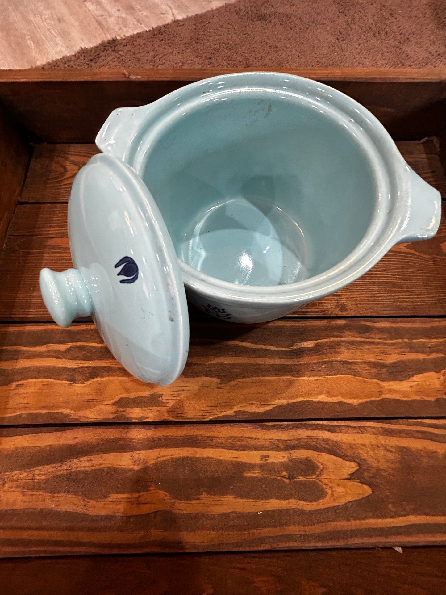 Vintage Cronin Crock/ Bean Pot- Tulip Print Baby Blue