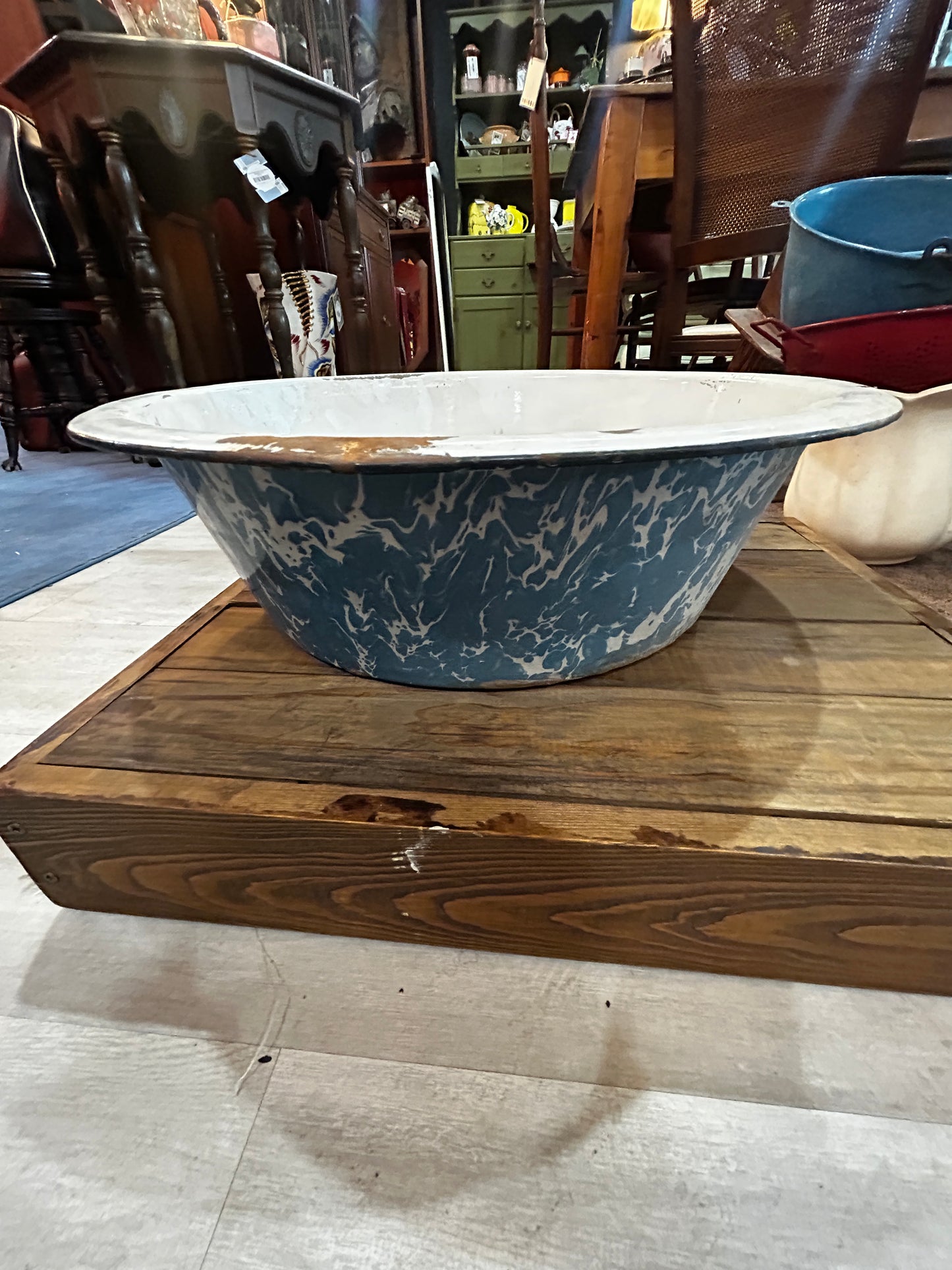 Large Vintage Blue and White Marble Enamel Washtub