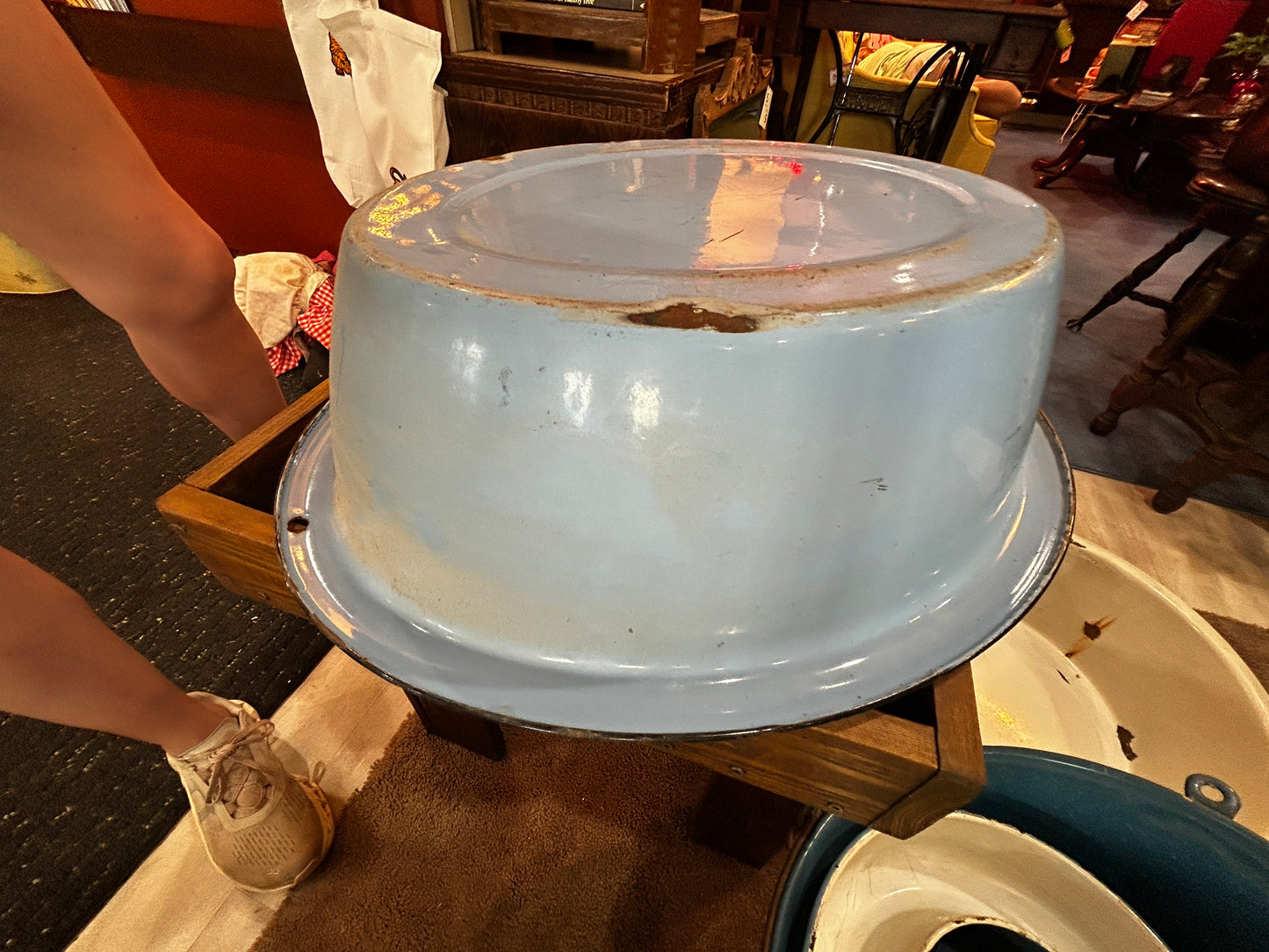Large Robin’s Egg Blue Enamel Wash Tub- RARE COLOR