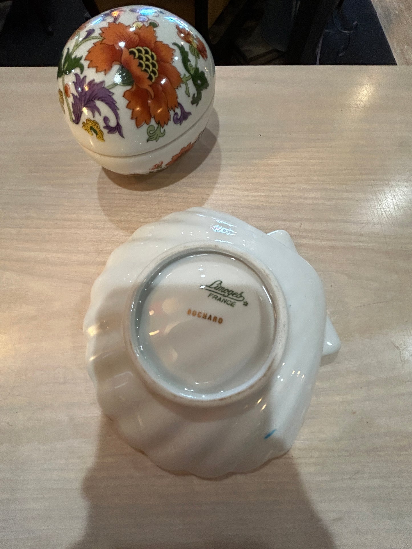 Limoges France Trinket Egg and Shell Dish