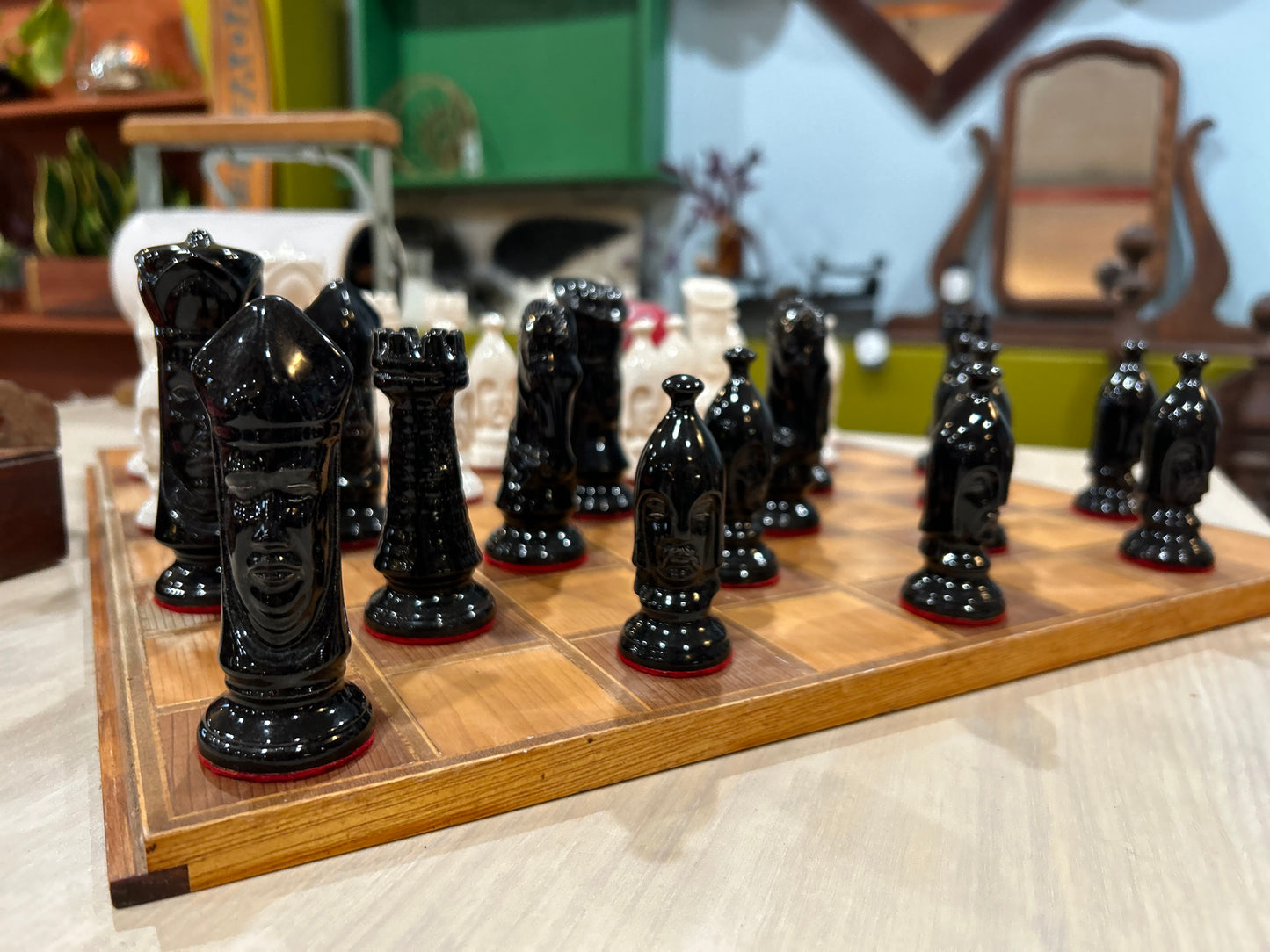 Vintage IRIDESCENT Ceramic Duncan Mold Medieval Gothic Chess Set- Complete