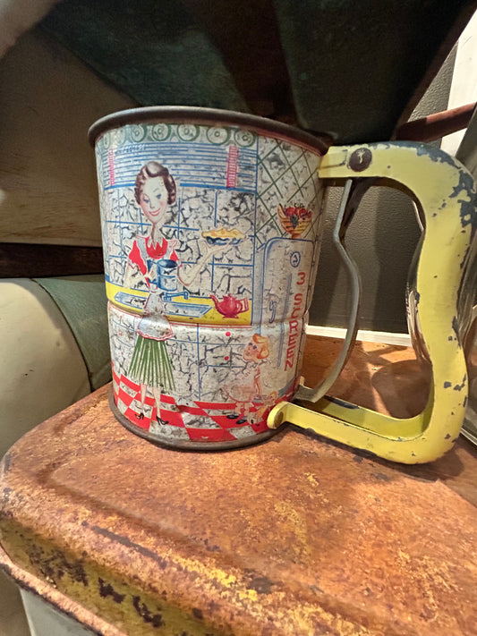 Vintage 1950’s Androck Hand Sifter