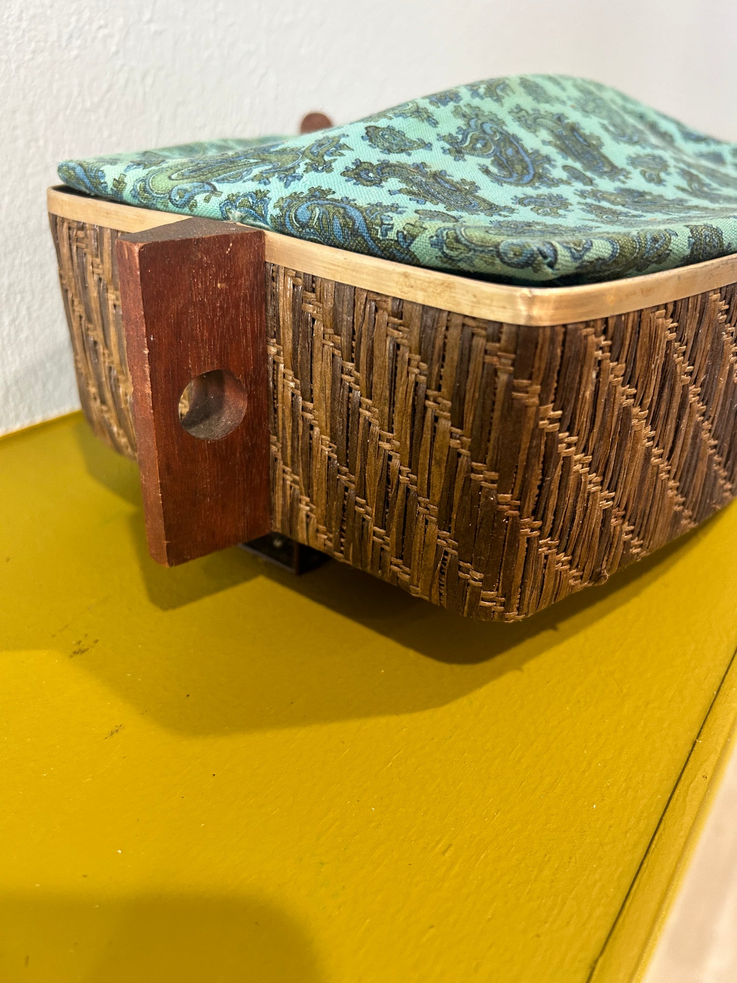 Vintage Salton Hotray Bun Warmer