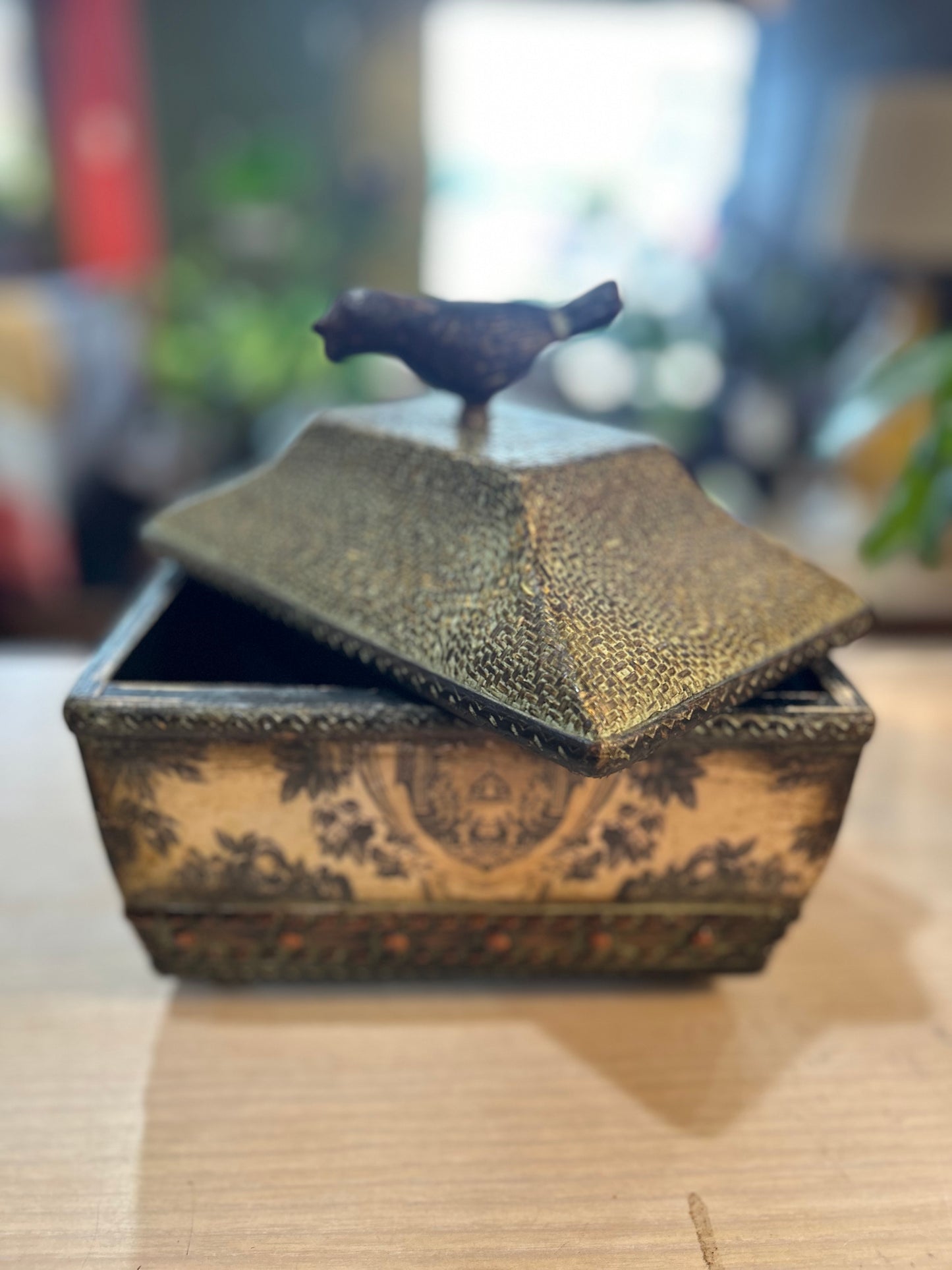 Vintage Hidden Deity Offering Box- Witchcraft Offering Tool