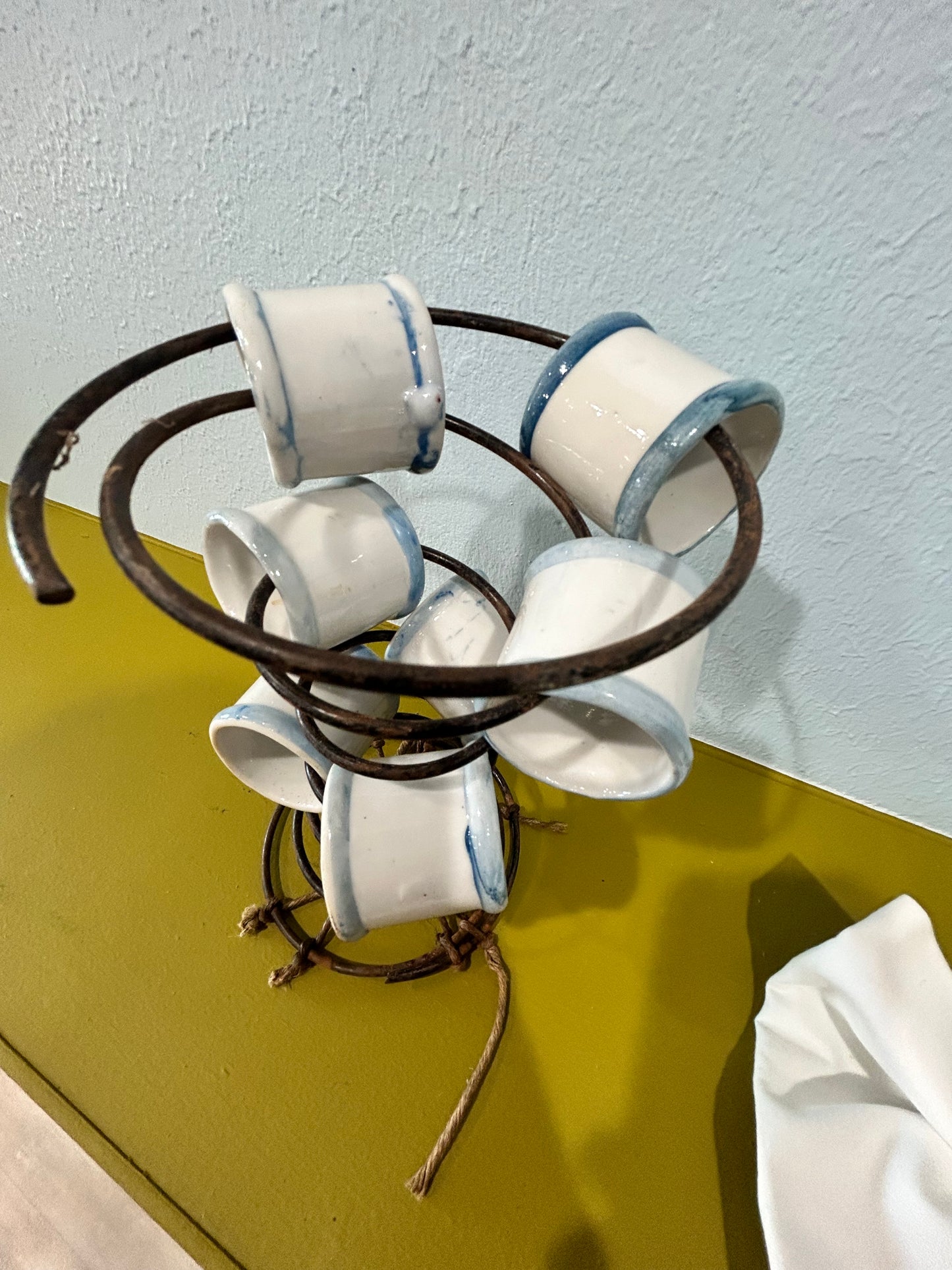 Set of 8 Vintage Napkin Napkin Rings- White and Blue