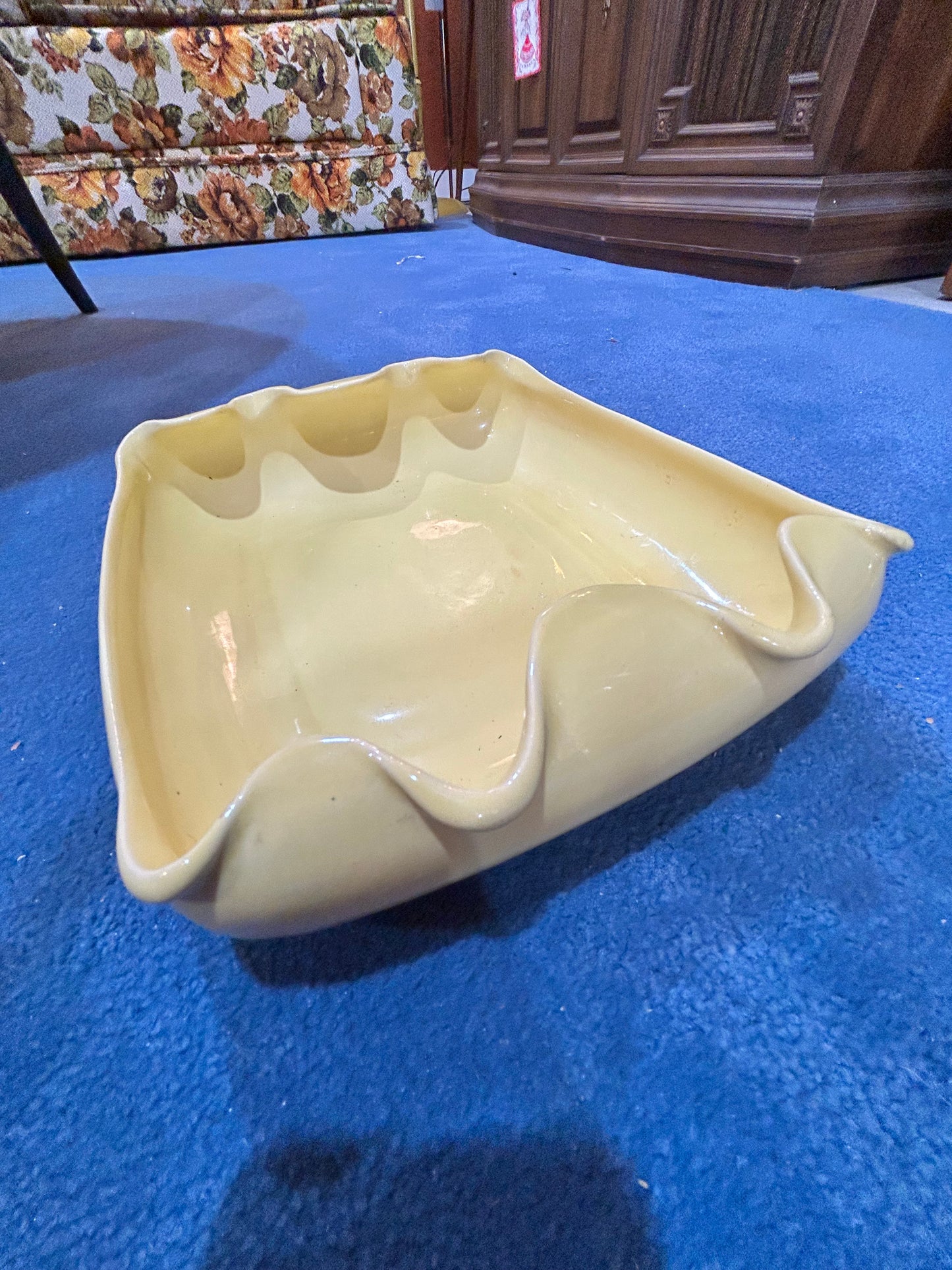 Vintage Yellow- Red Wing Pottery Scalloped Bowl B 1406