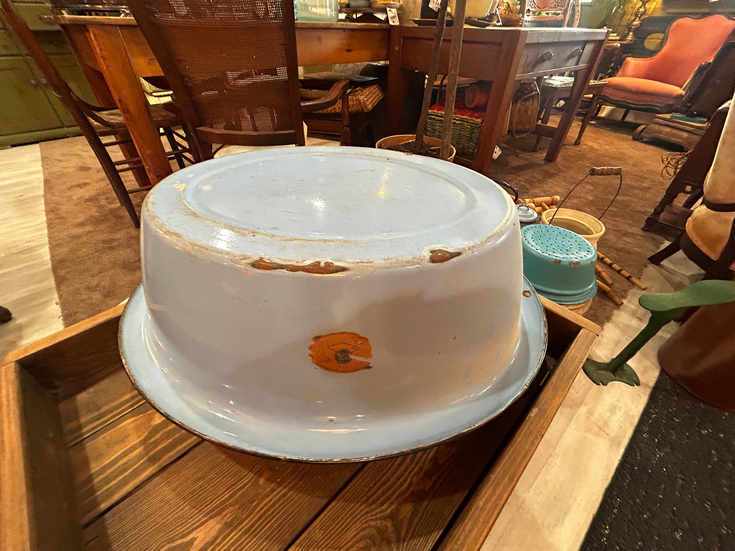 Large Robin’s Egg Blue Enamel Wash Tub- RARE COLOR