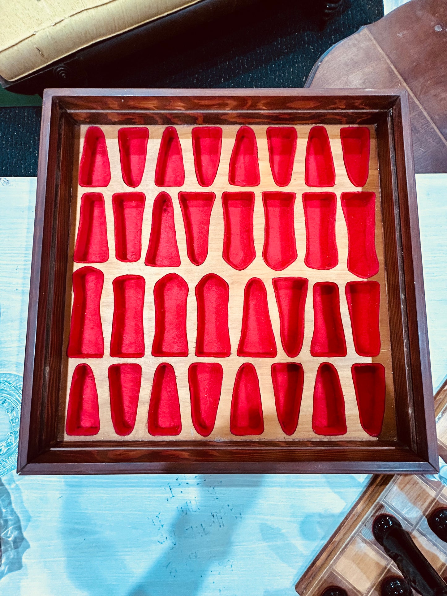 Vintage IRIDESCENT Ceramic Duncan Mold Medieval Gothic Chess Set- Complete