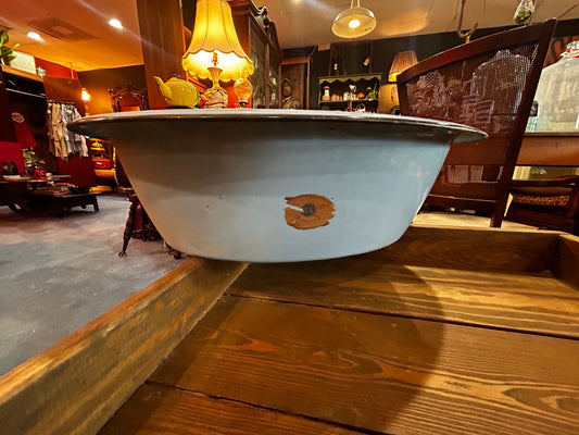 Large Robin’s Egg Blue Enamel Wash Tub- RARE COLOR