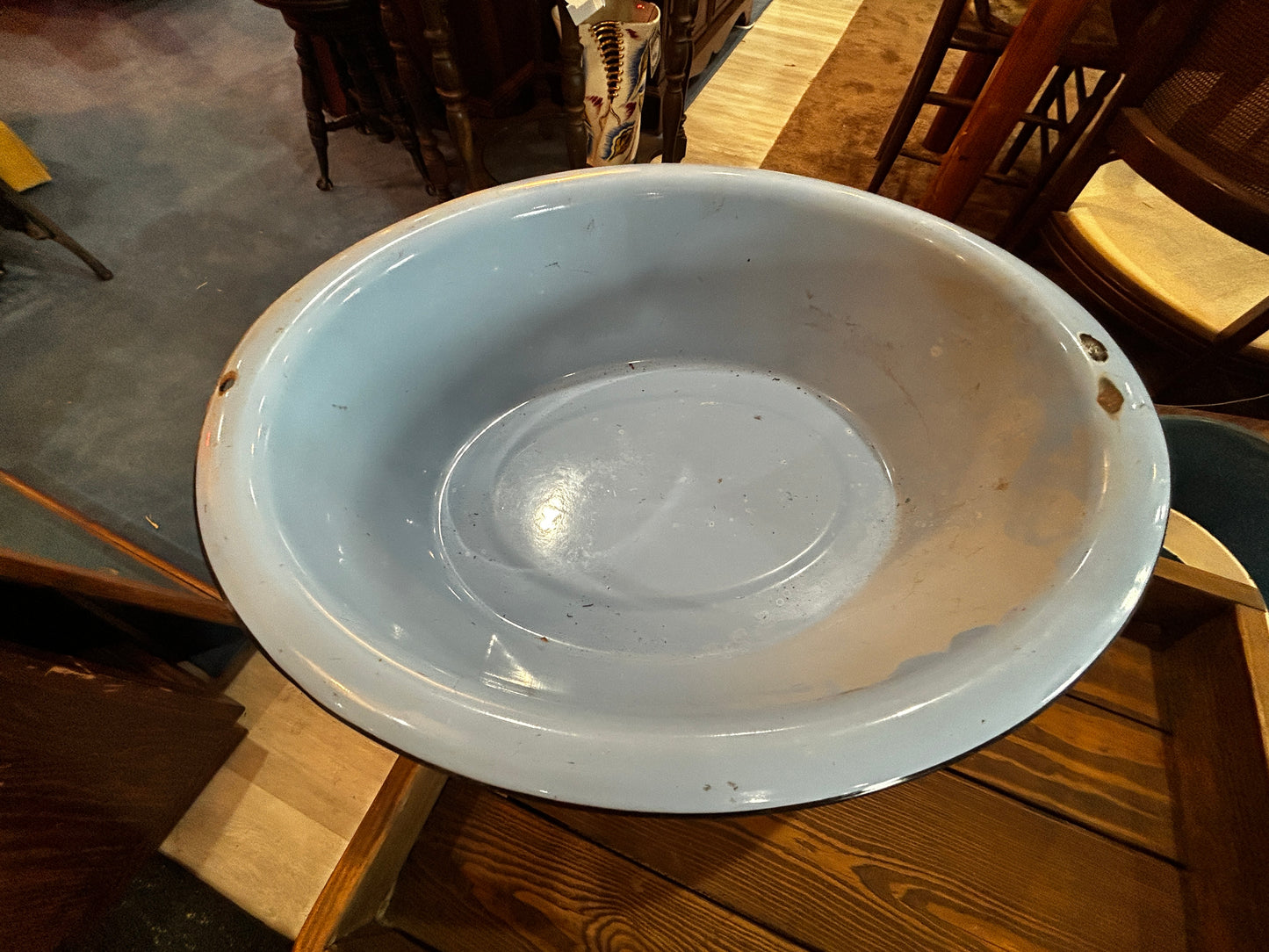 Large Robin’s Egg Blue Enamel Wash Tub- RARE COLOR