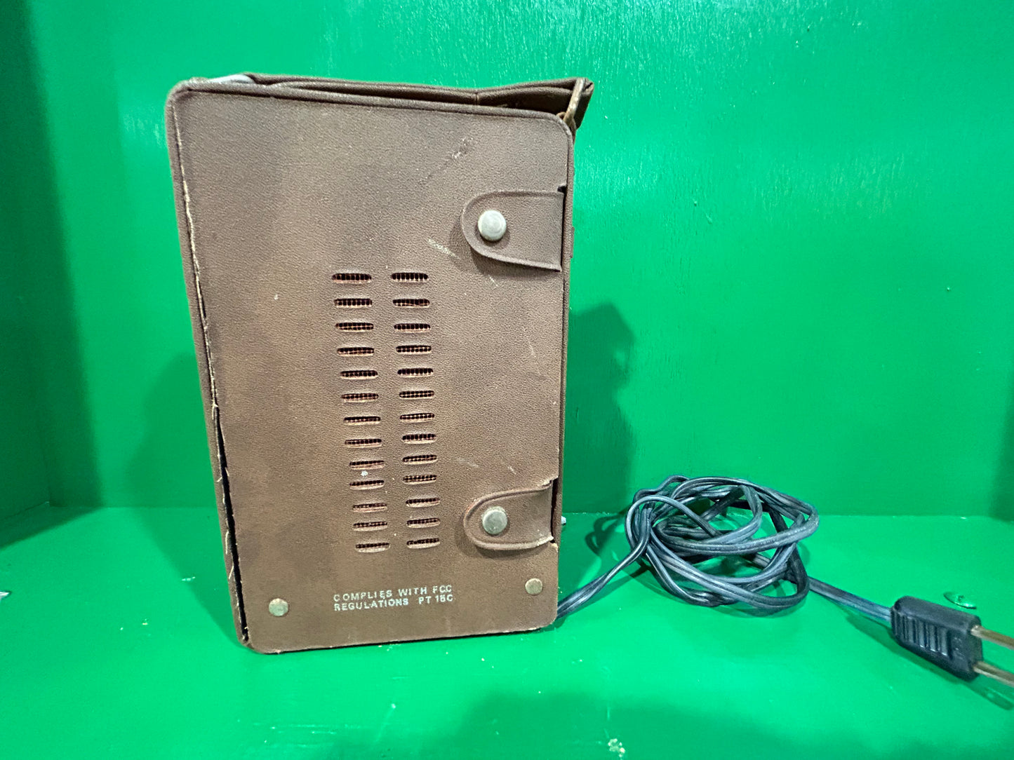 Vintage G.E. Portable Transistor Radio- Solid State AM/FM