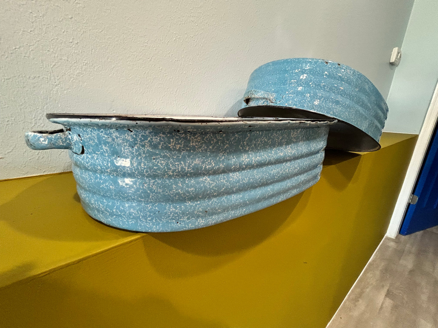 REED Robin’s Egg Blue Antique Roaster 1911