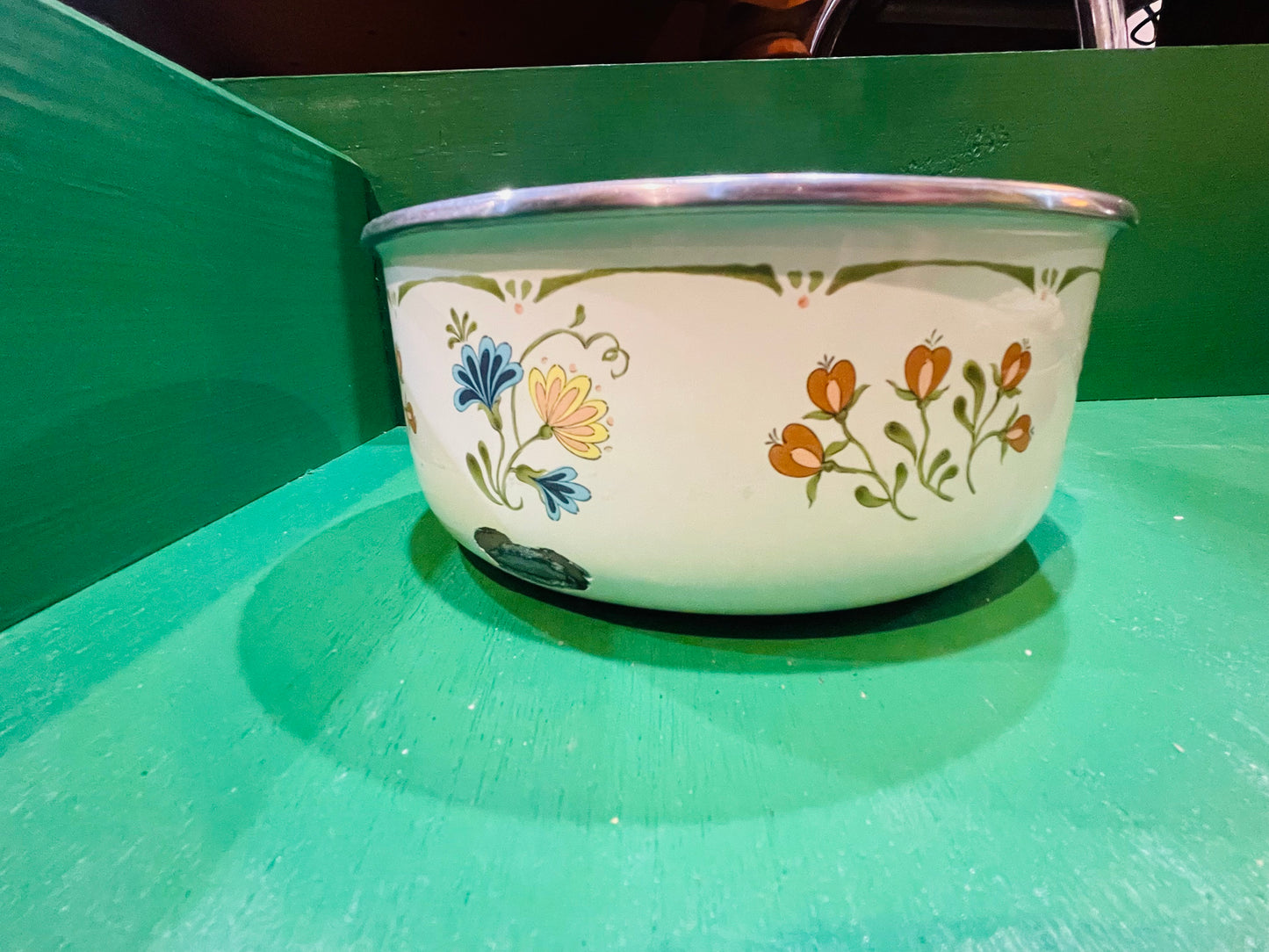 Vintage Metal Enamelware Kobe Bowl- Floral Print
