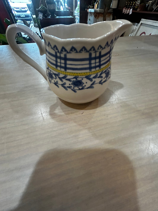 Nikko Pleasentdale Creamer Pitcher