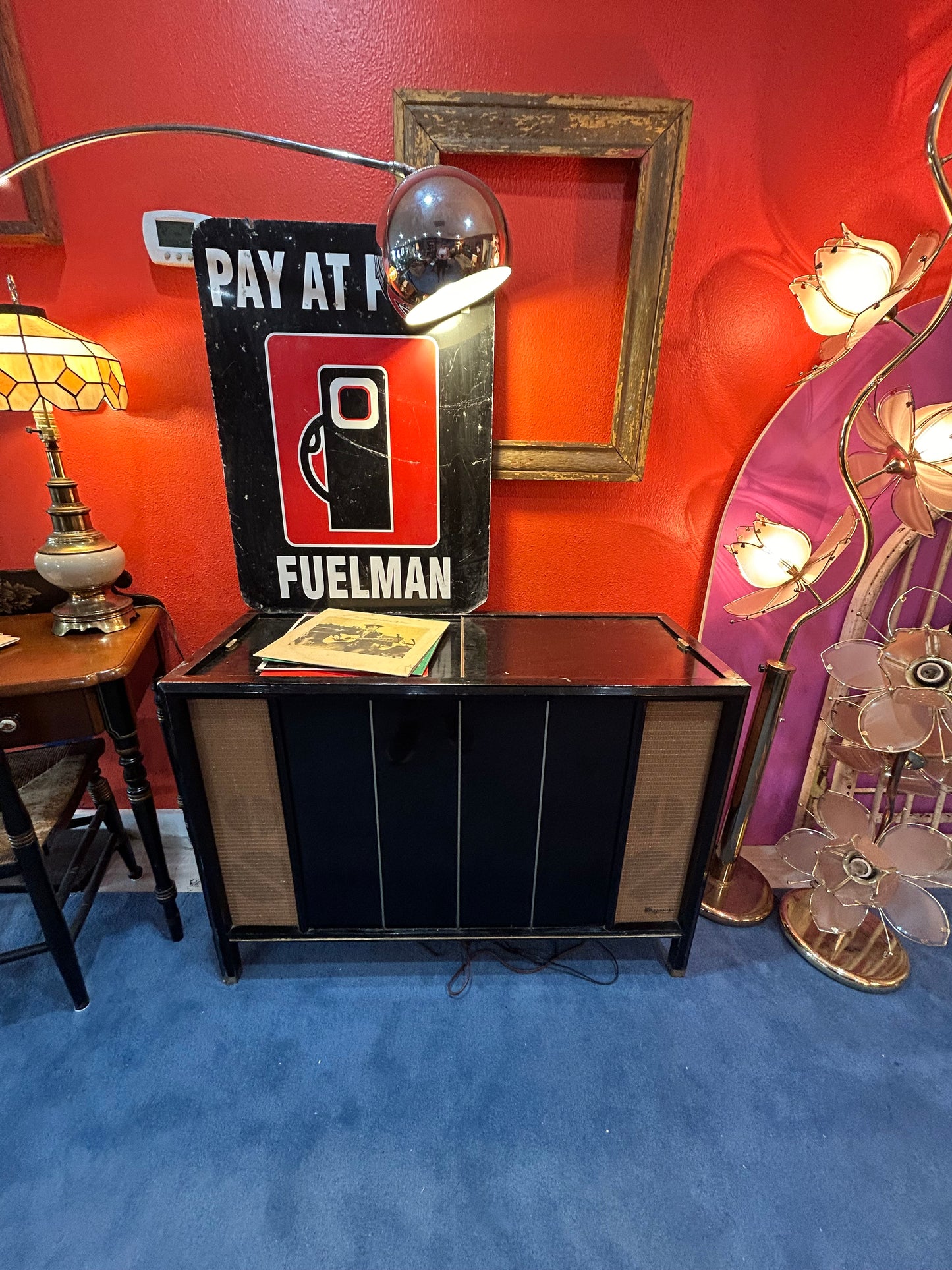 Vintage Magnavox 1ST611 Stereo Console